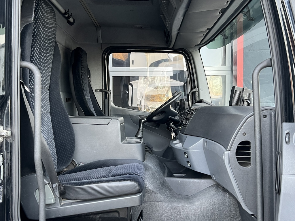 Mercedes-Benz Axor 1833 7m Koffer 2x Schwenkwand LBW Or.382'km - Gėrimų tiekimo sunkvežimis: foto 3 Mercedes-Benz Axor 1833 7m Koffer 2x Schwenkwand LBW Or.382'km - Gėrimų tiekimo sunkvežimis: foto 3