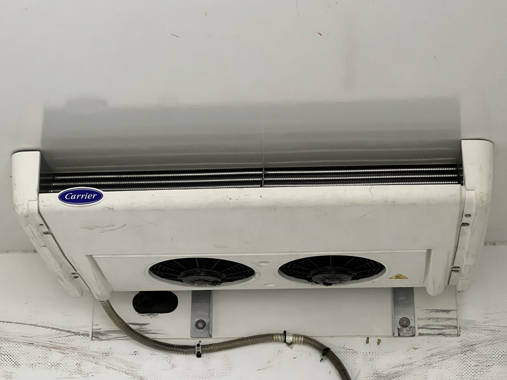 Mercedes-Benz Sprinter 316 CDI 4x4 3,4m CarrierViento Tiefkühl - Furgonas šaldytuvas: foto 4 Mercedes-Benz Sprinter 316 CDI 4x4 3,4m CarrierViento Tiefkühl - Furgonas šaldytuvas: foto 4