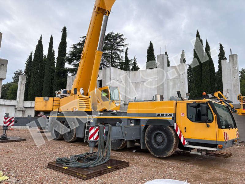Liebherr LTM1200-5.1 - Visureigis kranas: foto 1 Liebherr LTM1200-5.1 - Visureigis kranas: foto 1