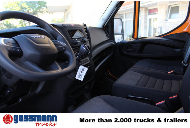 Iveco Daily 70C18H 4x2 mit Kran HMF 340-K3, Funk - Savivartis sunkvežimis, Sunkvežimis su kranu: foto 3 Iveco Daily 70C18H 4x2 mit Kran HMF 340-K3, Funk - Savivartis sunkvežimis, Sunkvežimis su kranu: foto 3