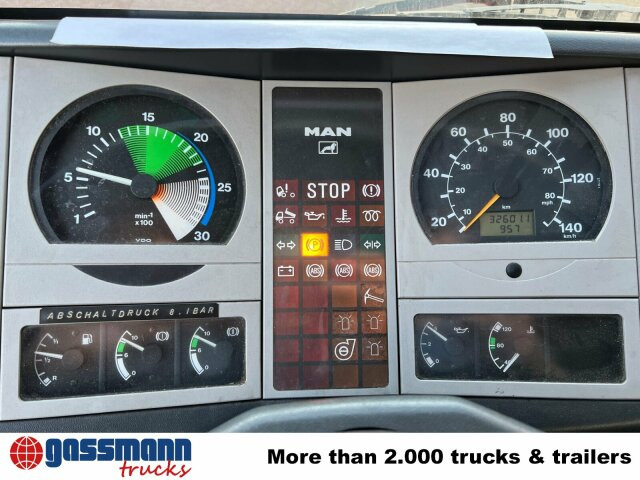 MAN 10.224 LC 4x2 BB Doka, LHF 16/12, 6-Zylinder - Gaisrinė mašina: foto 5 MAN 10.224 LC 4x2 BB Doka, LHF 16/12, 6-Zylinder - Gaisrinė mašina: foto 5