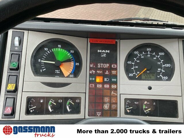 MAN 10.224 LC 4x2 BB Doka, TLF16/12, 6-Zylinder - Gaisrinė mašina: foto 5 MAN 10.224 LC 4x2 BB Doka, TLF16/12, 6-Zylinder - Gaisrinė mašina: foto 5