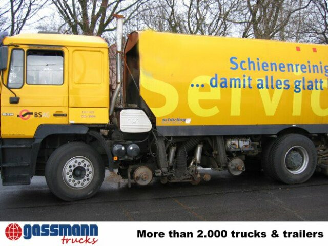 MAN T31 19.314 4x2 - Gatvių šlavimo mašina: foto 2 MAN T31 19.314 4x2 - Gatvių šlavimo mašina: foto 2