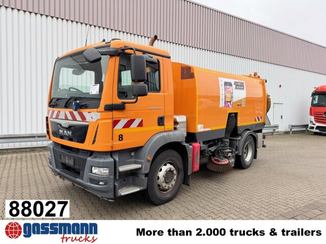 MAN TGM 18.250 4X2 BB, Kehrmaschine Brock SL200/2 - Gatvių šlavimo mašina: foto 1 MAN TGM 18.250 4X2 BB, Kehrmaschine Brock SL200/2 - Gatvių šlavimo mašina: foto 1