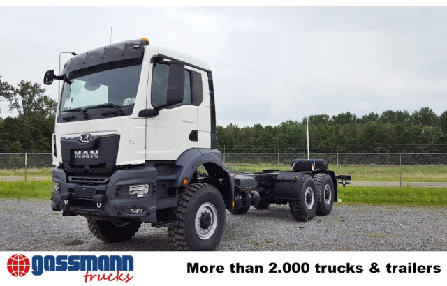 MAN TGS 33.440 6x6 BB CH, Euro2, Einzelbereifung - Važiuoklės sunkvežimis: foto 2 MAN TGS 33.440 6x6 BB CH, Euro2, Einzelbereifung - Važiuoklės sunkvežimis: foto 2