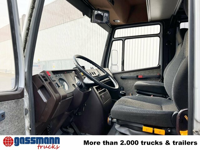 Mercedes-Benz 711 D-KA 4x2, Standklima, 11-Sitze, 2 x on stock - Furgonas sunkvežimis: foto 3 Mercedes-Benz 711 D-KA 4x2, Standklima, 11-Sitze, 2 x on stock - Furgonas sunkvežimis: foto 3