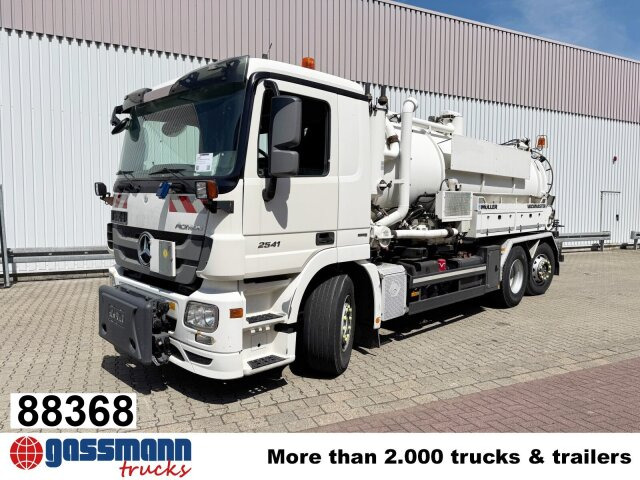 Mercedes-Benz Actros 2541 L 6x2, Müller Saug-/Spülwagen ca. - Gatvių šlavimo mašina: foto 1 Mercedes-Benz Actros 2541 L 6x2, Müller Saug-/Spülwagen ca. - Gatvių šlavimo mašina: foto 1