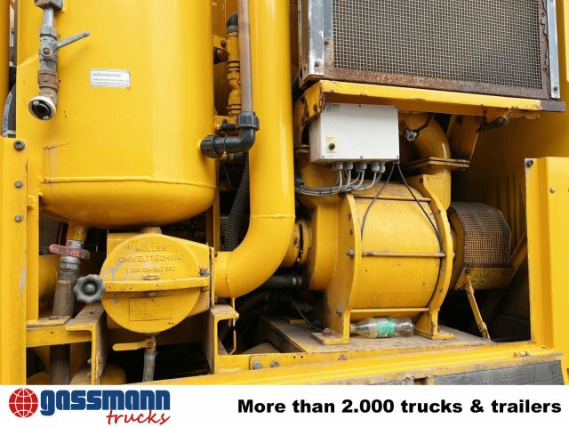 Mercedes-Benz Actros 3243 K 8x4/4, Müller Saug- und - Gatvių šlavimo mašina: foto 4 Mercedes-Benz Actros 3243 K 8x4/4, Müller Saug- und - Gatvių šlavimo mašina: foto 4