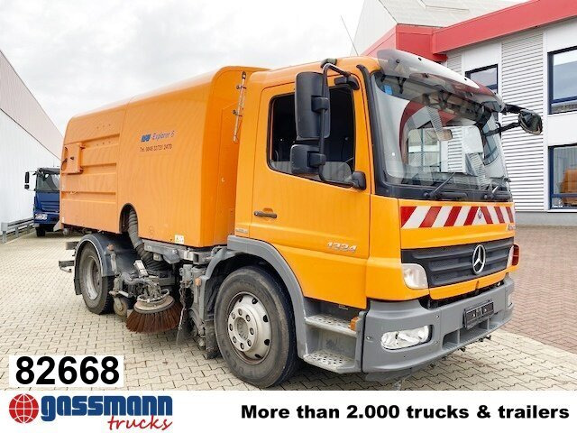 Mercedes-Benz Atego 1324 4x2, Kehrmaschine Explorer 8 - Gatvių šlavimo mašina: foto 1 Mercedes-Benz Atego 1324 4x2, Kehrmaschine Explorer 8 - Gatvių šlavimo mašina: foto 1