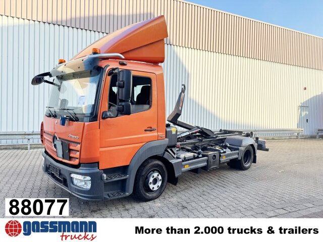 Mercedes-Benz Atego 824 L 4x2, Motorabtrieb, City-Abroller - Hook-lift sunkvežimis: foto 1 Mercedes-Benz Atego 824 L 4x2, Motorabtrieb, City-Abroller - Hook-lift sunkvežimis: foto 1