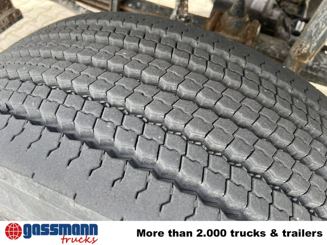 Mercedes-Benz Axor 1828 A 4x4 mit Kran Hiab XS 166 E-5 - Platforminis/ Bortinis sunkvežimis, Sunkvežimis su kranu: foto 3 Mercedes-Benz Axor 1828 A 4x4 mit Kran Hiab XS 166 E-5 - Platforminis/ Bortinis sunkvežimis, Sunkvežimis su kranu: foto 3