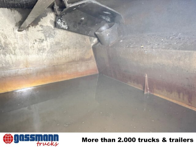 Mercedes-Benz Axor 1829 4x2, Zweiweg Z200, Kehrmaschine Faun - Gatvių šlavimo mašina: foto 4 Mercedes-Benz Axor 1829 4x2, Zweiweg Z200, Kehrmaschine Faun - Gatvių šlavimo mašina: foto 4