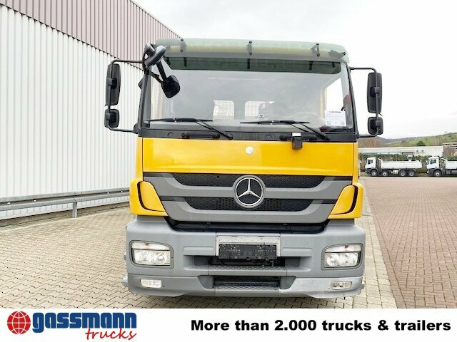 Platforminis/ Bortinis sunkvežimis, Sunkvežimis su kranu Mercedes-Benz Axor 1833 L 4x2 mit Heckkran Hiab XS 133 K-2: foto 8