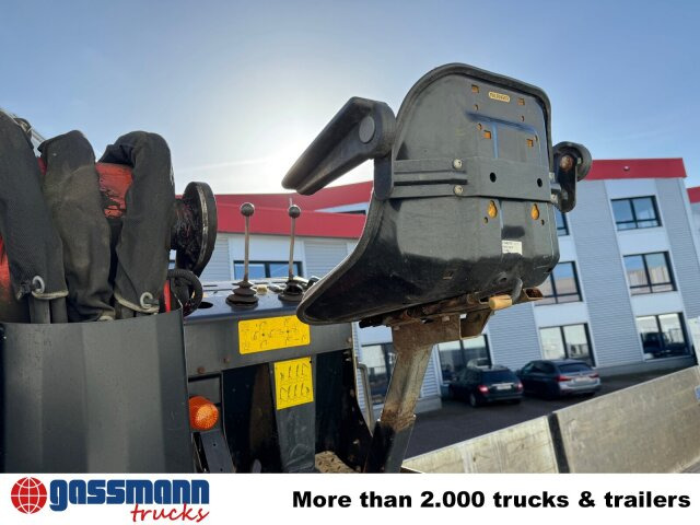 Mercedes-Benz Axor 2536/43 L 6x2 mit Heckkran Palfinger PK - Platforminis/ Bortinis sunkvežimis, Sunkvežimis su kranu: foto 4 Mercedes-Benz Axor 2536/43 L 6x2 mit Heckkran Palfinger PK - Platforminis/ Bortinis sunkvežimis, Sunkvežimis su kranu: foto 4