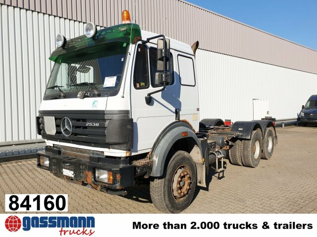 Mercedes-Benz SK II 25/2638 K 6x4, V8, Retarder, 2x - Važiuoklės sunkvežimis: foto 1 Mercedes-Benz SK II 25/2638 K 6x4, V8, Retarder, 2x - Važiuoklės sunkvežimis: foto 1