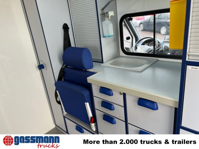 Mercedes-Benz Sprinter 313 CDI 4x2, Rettungswagen - Krovininis mikroautobusas: foto 3 Mercedes-Benz Sprinter 313 CDI 4x2, Rettungswagen - Krovininis mikroautobusas: foto 3