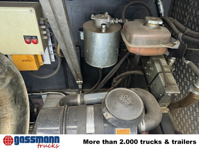 Mercedes-Benz Sprinter 516 KA 4x2, KaRo Hochdruckspüler - Gatvių šlavimo mašina: foto 4 Mercedes-Benz Sprinter 516 KA 4x2, KaRo Hochdruckspüler - Gatvių šlavimo mašina: foto 4