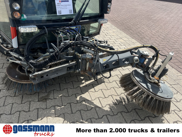 Schmidt Swingo Compact 200 4x2, Kehrmaschine - Gatvių šlavimo mašina: foto 2 Schmidt Swingo Compact 200 4x2, Kehrmaschine - Gatvių šlavimo mašina: foto 2