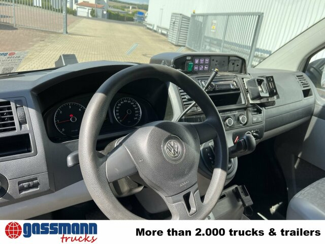 Volkswagen T5 2.0 TDI 4x2, Krankenwagen - Greitosios pagalbos automobilis: foto 4 Volkswagen T5 2.0 TDI 4x2, Krankenwagen - Greitosios pagalbos automobilis: foto 4