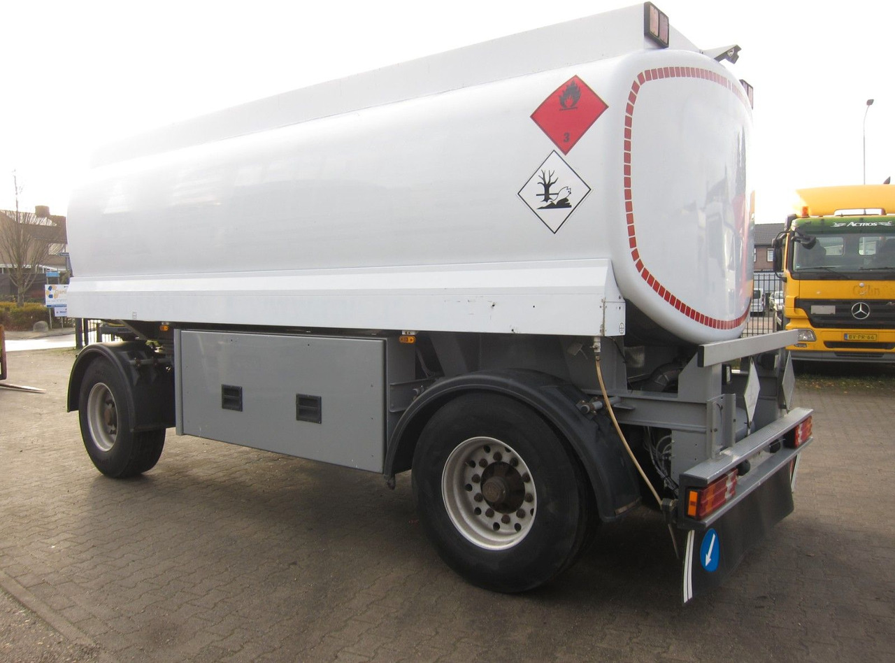 Lindner & Fischer 18400ltr 3 Kammern Oben-Unten - Cisterninė priekaba: foto 4 Lindner & Fischer 18400ltr 3 Kammern Oben-Unten - Cisterninė priekaba: foto 4