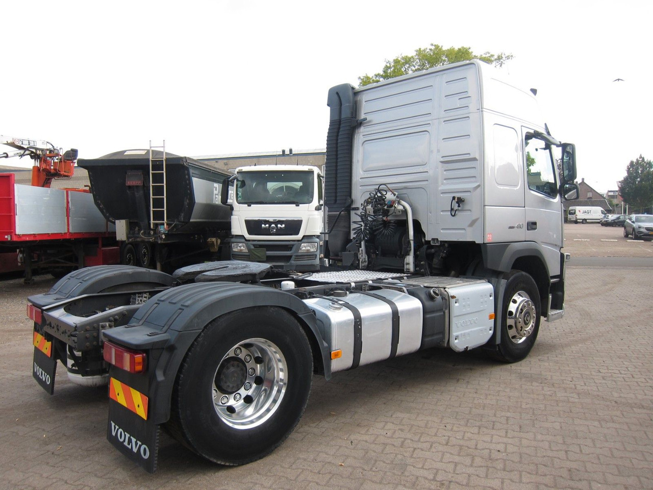 Volvo FM 410 Globe ADR PTO 600tkm Top! - Vilkikas: foto 4 Volvo FM 410 Globe ADR PTO 600tkm Top! - Vilkikas: foto 4