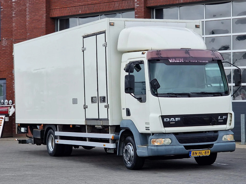DAF LF 45.170 - Box - Loadlift - Manual gearbox - Old Tacho - Furgonas sunkvežimis: foto 1 DAF LF 45.170 - Box - Loadlift - Manual gearbox - Old Tacho - Furgonas sunkvežimis: foto 1