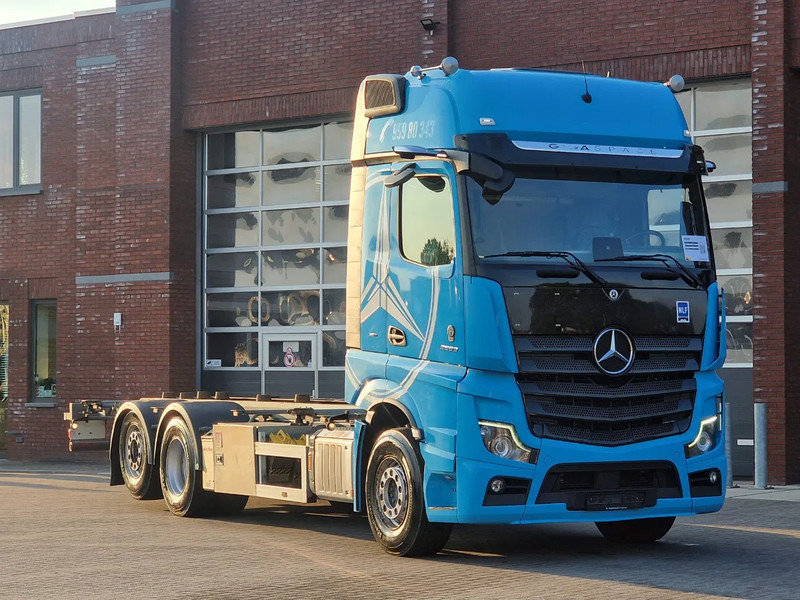 Mercedes-Benz Actros 2553 6x2 - BDF - Retarder - 4.90 WB - Loadlift - Full air - Konteineris-vežimus/ Sukeisti kūną sunkvežimis: foto 1 Mercedes-Benz Actros 2553 6x2 - BDF - Retarder - 4.90 WB - Loadlift - Full air - Konteineris-vežimus/ Sukeisti kūną sunkvežimis: foto 1