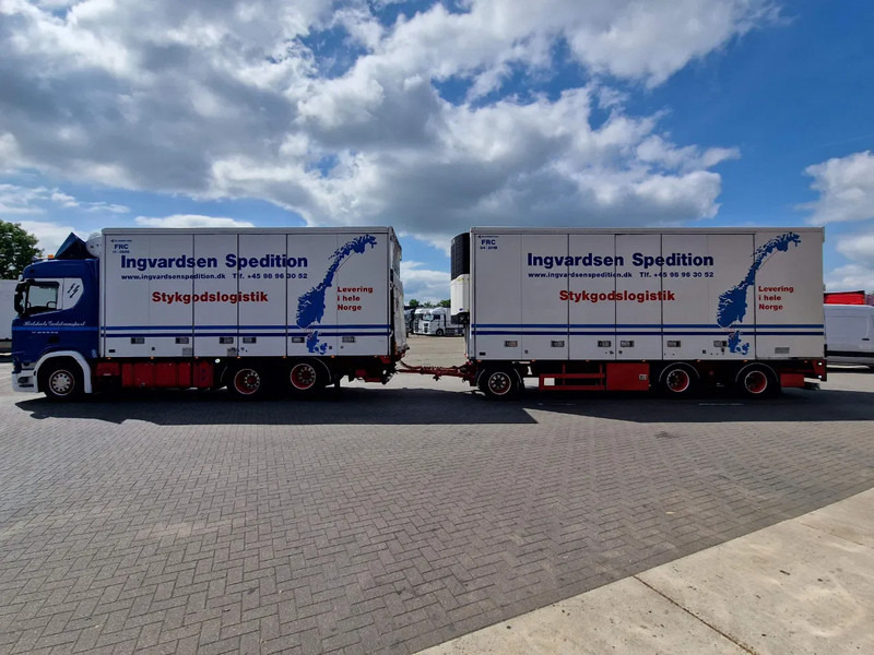 Scania R500 NGS B6X2NB / Trailer-Bygg 12-2004 / Frigobox Sidedoors / Rohrbahen / hooks - Refrižeratorius sunkvežimis: foto 4 Scania R500 NGS B6X2NB / Trailer-Bygg 12-2004 / Frigobox Sidedoors / Rohrbahen / hooks - Refrižeratorius sunkvežimis: foto 4