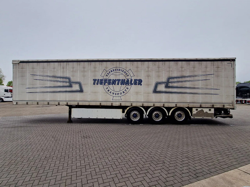 Schwarzmüller Tautliner 3 axle - Loadlift - Lift axle - BPW Axle - Lift axle - Alloy wheels - Tentinė puspriekabė: foto 4 Schwarzmüller Tautliner 3 axle - Loadlift - Lift axle - BPW Axle - Lift axle - Alloy wheels - Tentinė puspriekabė: foto 4