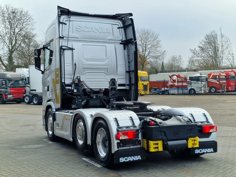 Scania 660S V8 NGS Highline 6x2/4 - New - Full spec - Retarder - Night clima - Led - Leather - Navi - Vilkikas: foto 5 Scania 660S V8 NGS Highline 6x2/4 - New - Full spec - Retarder - Night clima - Led - Leather - Navi - Vilkikas: foto 5