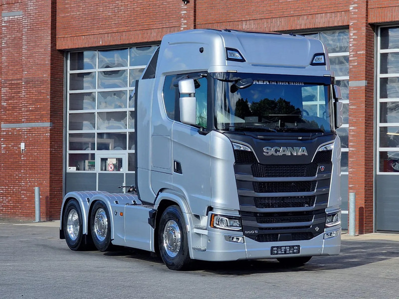 Scania 660S V8 NGS Highline 6x2/4 - New - Full spec - Retarder - Night clima - Led - Leather - Navi - Vilkikas: foto 1 Scania 660S V8 NGS Highline 6x2/4 - New - Full spec - Retarder - Night clima - Led - Leather - Navi - Vilkikas: foto 1