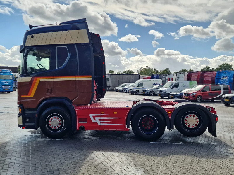 Scania R500 NGS Highline 6x2 - PTO/Hydraulic - Custom interior - Full air - 2.95 WB - Vilkikas: foto 4 Scania R500 NGS Highline 6x2 - PTO/Hydraulic - Custom interior - Full air - 2.95 WB - Vilkikas: foto 4