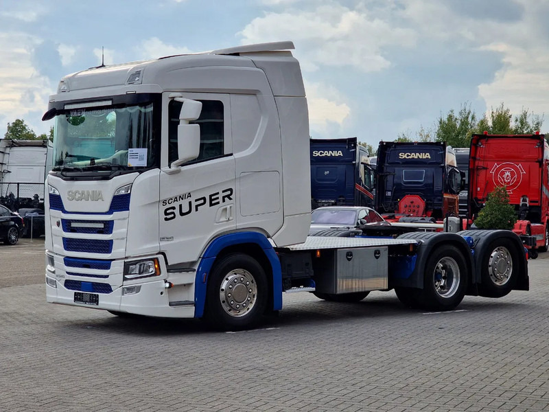 Scania R540 NGS 6x2 - Retarder - Full air - 3.95 WB - Custom interior - Vilkikas: foto 3 Scania R540 NGS 6x2 - Retarder - Full air - 3.95 WB - Custom interior - Vilkikas: foto 3
