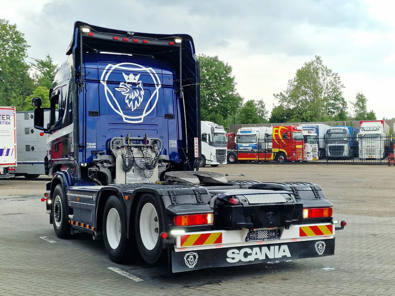 Scania R560 V8 Highline 6x2 - Show truck - Manual gearbox - 2.90 WB - PTO/Hydraulic - Double glazed - Vilkikas: foto 5 Scania R560 V8 Highline 6x2 - Show truck - Manual gearbox - 2.90 WB - PTO/Hydraulic - Double glazed - Vilkikas: foto 5