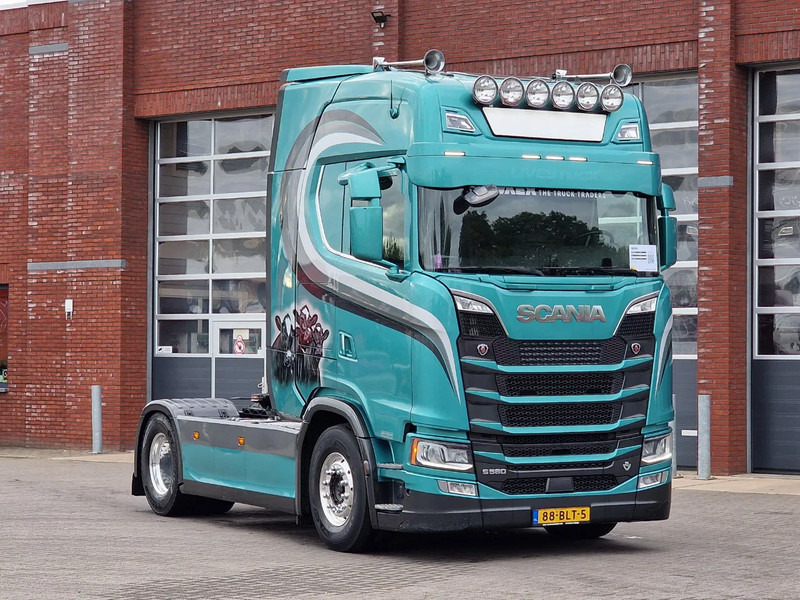 Scania S580 A4x2NB - Vilkikas: foto 1 Scania S580 A4x2NB - Vilkikas: foto 1