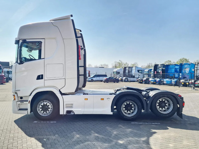 Scania S580 V8 NGS Highline 6x2 - Retarder - Full air - 3.15 WB - Navi - Led - Vilkikas: foto 4 Scania S580 V8 NGS Highline 6x2 - Retarder - Full air - 3.15 WB - Navi - Led - Vilkikas: foto 4