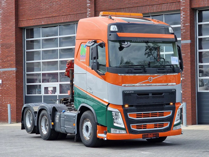 Volvo FH 13.500 6x4 - HMF 1153 K2 crane kran grua - Hydraulic - Lift axle - Euro 6 - Vilkikas: foto 3 Volvo FH 13.500 6x4 - HMF 1153 K2 crane kran grua - Hydraulic - Lift axle - Euro 6 - Vilkikas: foto 3