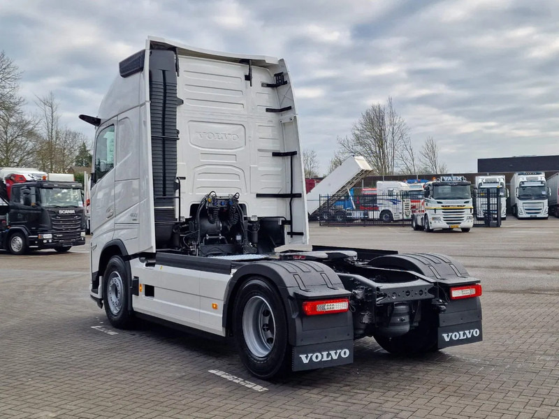 Volvo FH 13.500 Aero Globetrotter XL 4x2 - I Save - I parkcool - 2x tank - Mirror cams - Vilkikas: foto 5 Volvo FH 13.500 Aero Globetrotter XL 4x2 - I Save - I parkcool - 2x tank - Mirror cams - Vilkikas: foto 5