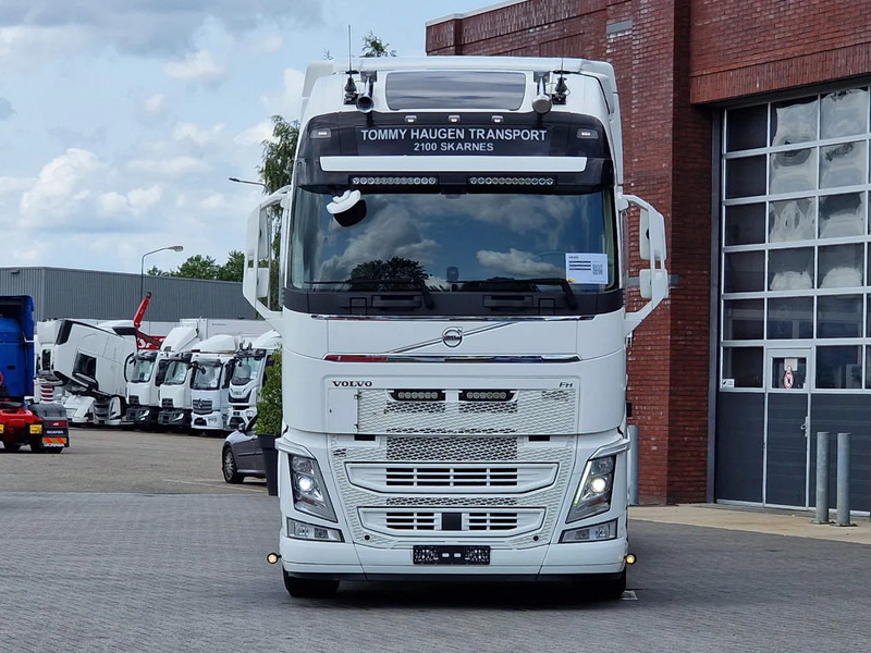 Volvo FH 13.500 Globetrotter XL 6x2 - BDF - Retarder - I parkcool - Full air - 4.90 WB - Konteineris-vežimus/ Sukeisti kūną sunkvežimis: foto 2 Volvo FH 13.500 Globetrotter XL 6x2 - BDF - Retarder - I parkcool - Full air - 4.90 WB - Konteineris-vežimus/ Sukeisti kūną sunkvežimis: foto 2