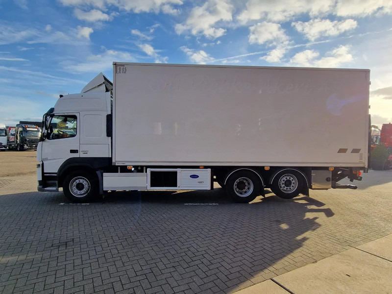Volvo FM 13.460 Globetrotter 6x2*4 - Frigo Carrier Supra 1150 U MT - Zepro loadlift - Steering axle - Izoterminis sunkvežimis: foto 4 Volvo FM 13.460 Globetrotter 6x2*4 - Frigo Carrier Supra 1150 U MT - Zepro loadlift - Steering axle - Izoterminis sunkvežimis: foto 4