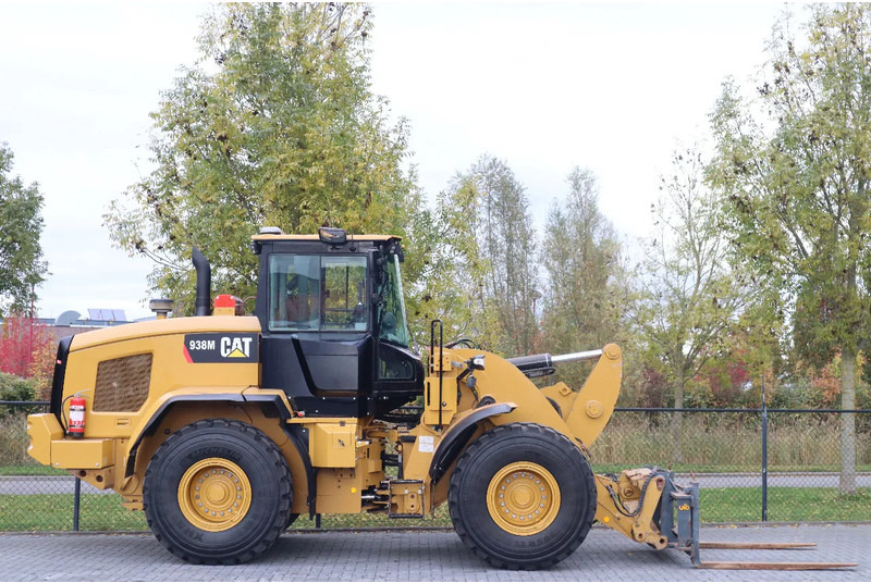 Caterpillar 938 M | 2X BUCKET | JIB | FORKS | BSS | GOOD CONDITION - Ratinis krautuvas: foto 4 Caterpillar 938 M | 2X BUCKET | JIB | FORKS | BSS | GOOD CONDITION - Ratinis krautuvas: foto 4