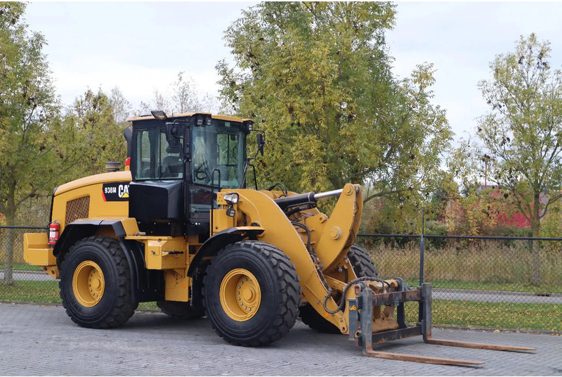 Caterpillar 938 M | 2X BUCKET | JIB | FORKS | BSS | GOOD CONDITION - Ratinis krautuvas: foto 5 Caterpillar 938 M | 2X BUCKET | JIB | FORKS | BSS | GOOD CONDITION - Ratinis krautuvas: foto 5