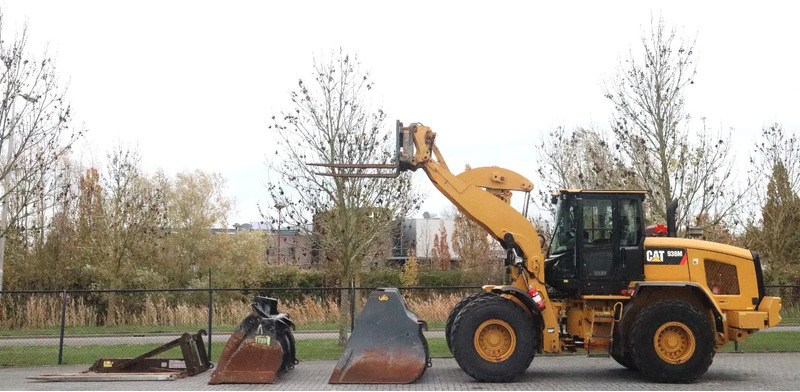 Caterpillar 938 M | 2X BUCKET | JIB | FORKS | BSS | GOOD CONDITION - Ratinis krautuvas: foto 1 Caterpillar 938 M | 2X BUCKET | JIB | FORKS | BSS | GOOD CONDITION - Ratinis krautuvas: foto 1