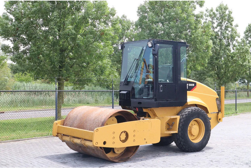 Caterpillar CS423 E | AIRCO | GOOD WORKING | BW 177 - Volas: foto 2 Caterpillar CS423 E | AIRCO | GOOD WORKING | BW 177 - Volas: foto 2