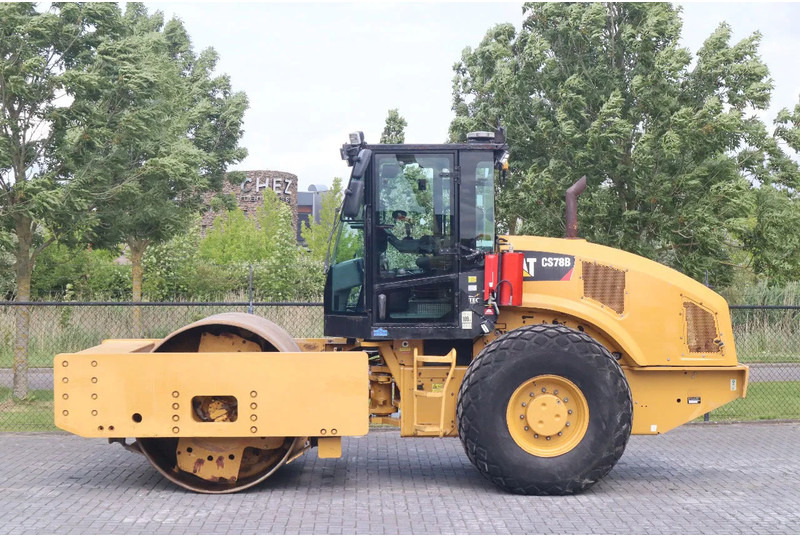 Caterpillar CS78B | TRIMBLE GPS | GOOD CONDITION - Volas: foto 1 Caterpillar CS78B | TRIMBLE GPS | GOOD CONDITION - Volas: foto 1
