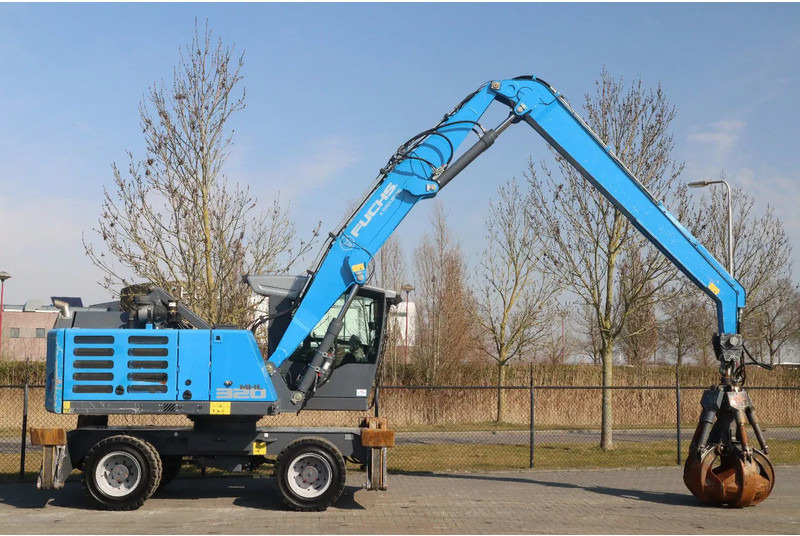 Fuchs MHL 320 | PEEL GRAB | UMSCHLAG | GOOD TIRES - Ekskavatorius su ilga strėle: foto 4 Fuchs MHL 320 | PEEL GRAB | UMSCHLAG | GOOD TIRES - Ekskavatorius su ilga strėle: foto 4