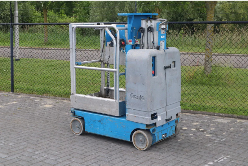 Genie GR-12 | 5.45 METER | 227 KG | MULTIPLE UNITS - Kėlimo platforma: foto 3 Genie GR-12 | 5.45 METER | 227 KG | MULTIPLE UNITS - Kėlimo platforma: foto 3