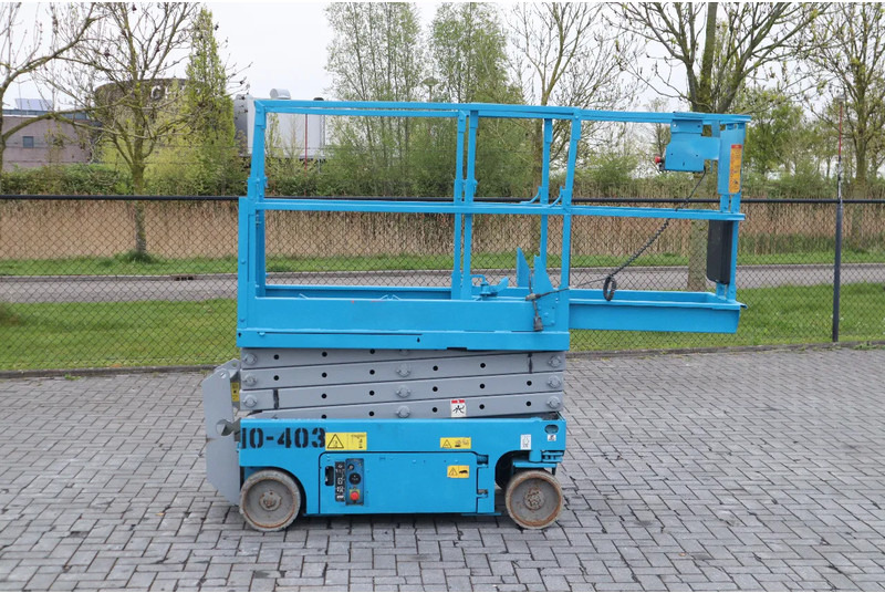 Genie GS-1930 | 7.8 METER | 227 KG - Žirklinis keltuvas: foto 4 Genie GS-1930 | 7.8 METER | 227 KG - Žirklinis keltuvas: foto 4