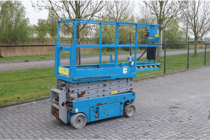 Genie GS-1932 | 7.8 METER | 227 KG - Žirklinis keltuvas: foto 5 Genie GS-1932 | 7.8 METER | 227 KG - Žirklinis keltuvas: foto 5
