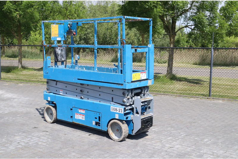 Genie GS-2032 | 8 METER | 363 KG - Žirklinis keltuvas: foto 2 Genie GS-2032 | 8 METER | 363 KG - Žirklinis keltuvas: foto 2